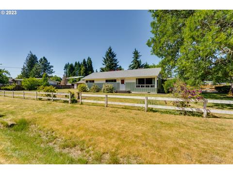 8608 NE 20th St, Vancouver, WA 98664