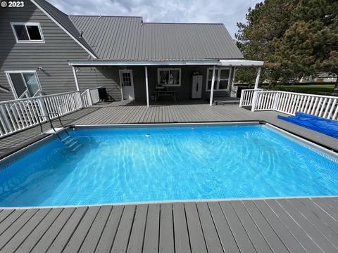 958 E Newport Ave, Hermiston, OR 97838