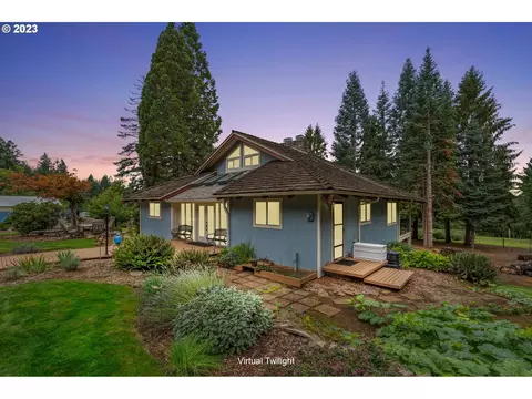 21717 NE 68th St, Vancouver, WA 98682
