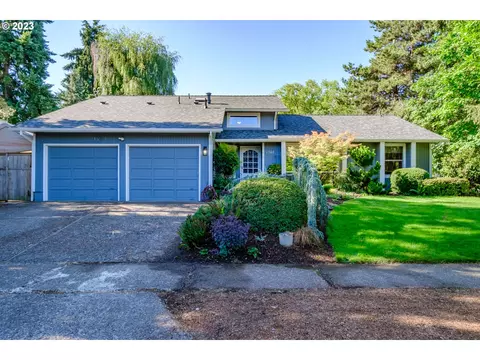 1368 Meriweather St, Salem, OR 97306