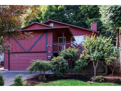 3128 SW Spring Garden St, Portland, OR 97219