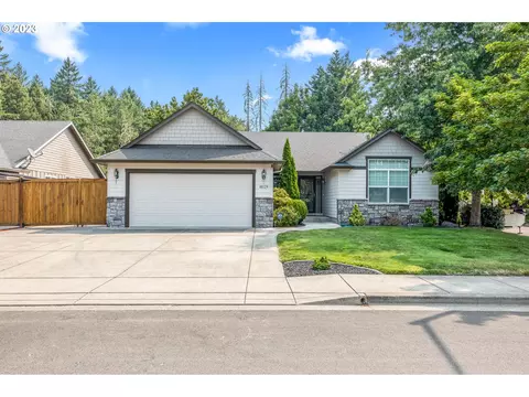 88129 Lindsay Ln, Veneta, OR 97487