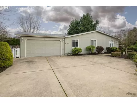 3220 Crescent Ave #97, Eugene, OR 97408