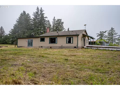 62602 Seven Devils Rd, Coos Bay, OR 97420