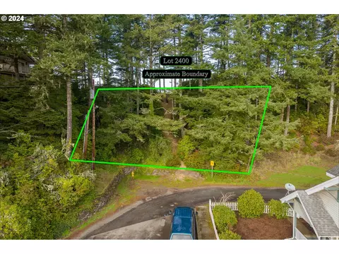 oak street, Florence, OR 97439