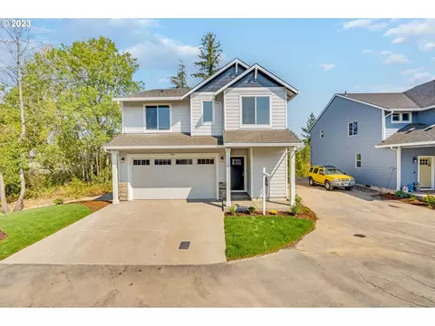 397 S 8th St, Carlton, OR 97111