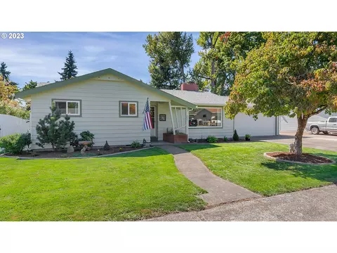 255 SE Walnut Ave, Dallas, OR 97338