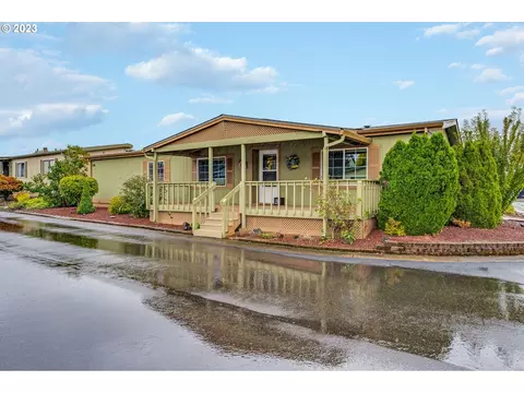 507 NE 99th St #11, Vancouver, WA 98665