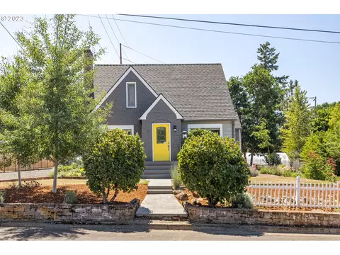 1900 SW 16th Ave, Albany, OR 97321