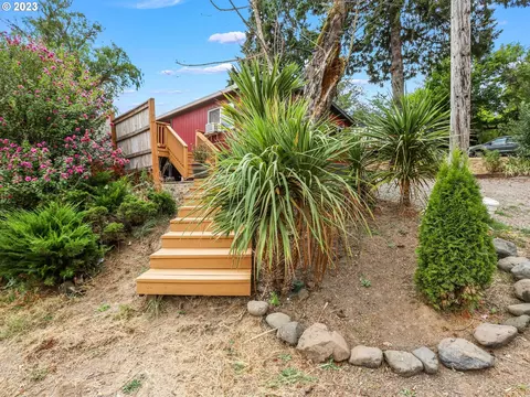 2300 NW Country Ln #45, Gaston, OR 97119
