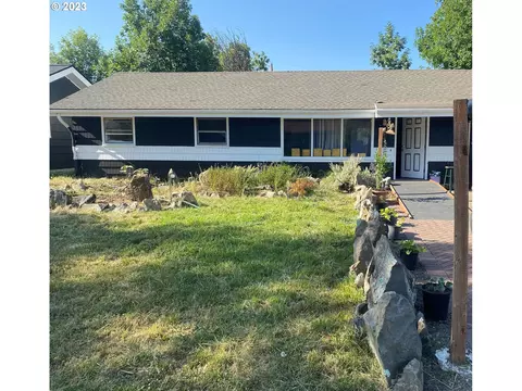 555 E 33rd Ave, Eugene, OR 97405