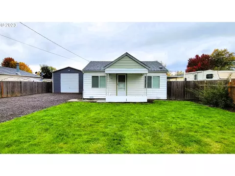 582 36th St, Springfield, OR 97478