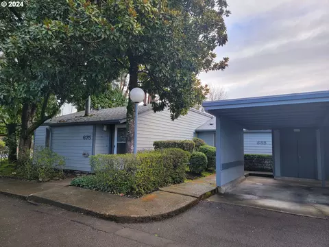 675 Cherry Dr, Eugene, OR 97401