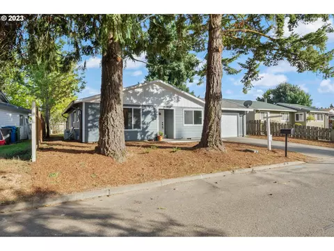 274 Palm Ave, Woodburn, OR 97071