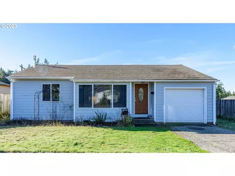 1837 Juniper Ave, Coos Bay, OR 97420