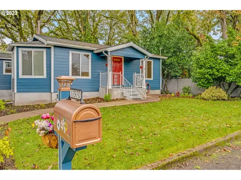 17970 SW Shaw St, Beaverton, OR 97078
