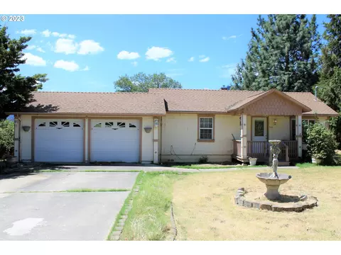 170 Wecks Rd, Myrtle Creek, OR 97457