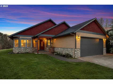 1054 Quail Ct, Hood River, OR 97031