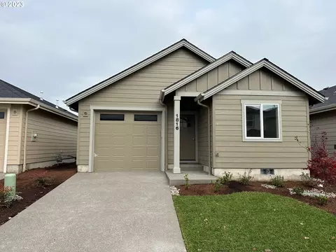 1816 SE Mulberry Ave #43, Dallas, OR 97338