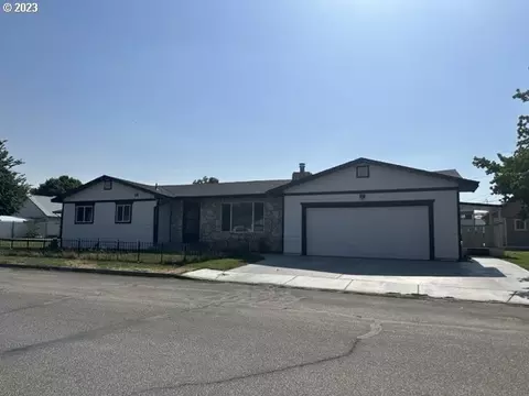 1706 SE Oak St, Milton Freewater, OR 97862