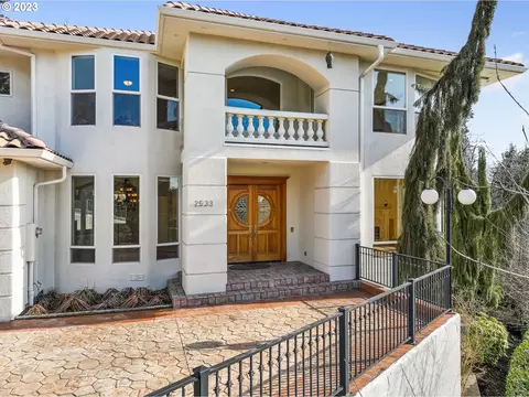 2533 Remington Dr, West Linn, OR 97068