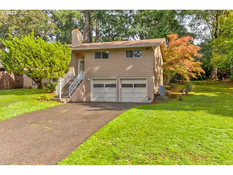 4092 Camellia Dr, Salem, OR 97302