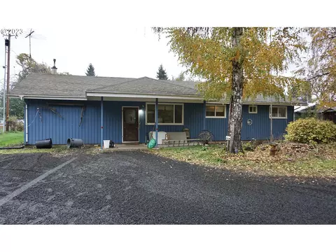 5493 Old Melrose Rd, Roseburg, OR 97471