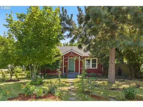 762 SE Cleveland Ave, Mcminnville, OR 97128