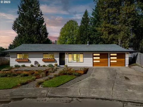 11715 SW Summer Crest Dr, Portland, OR 97223