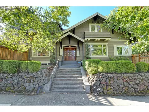 3610 NE Glisan St, Portland, OR 97232