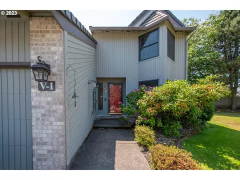 3300 NE 164th St #V1, Ridgefield, WA 98642