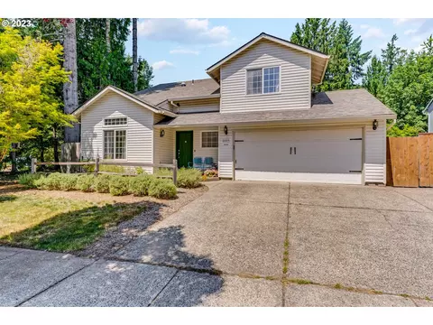 6009 SE Heike St, Hillsboro, OR 97123