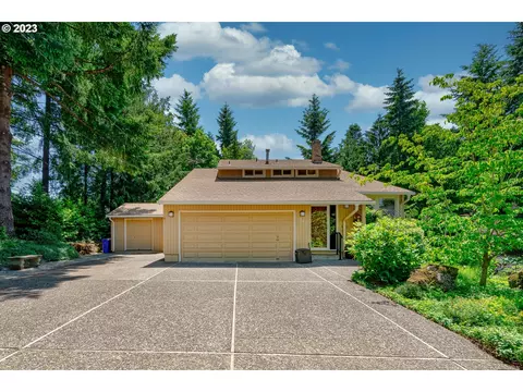 380 Barker Ave, Oregon City, OR 97045