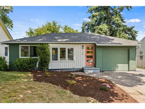 735 NE Stafford St, Portland, OR 97211