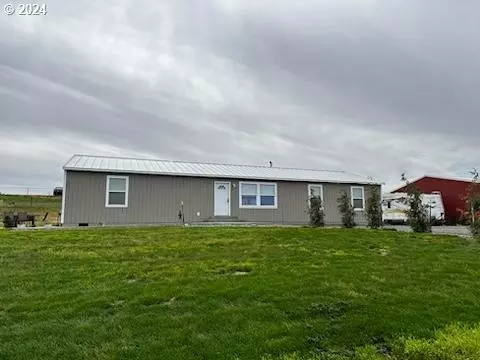 302 Vista Ln, Moro, OR 97039