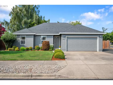 1611 SW Emily Dr, Mcminnville, OR 97128