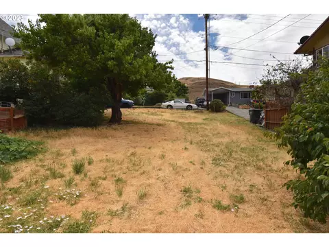 0 E 14th St, The Dalles, OR 97058