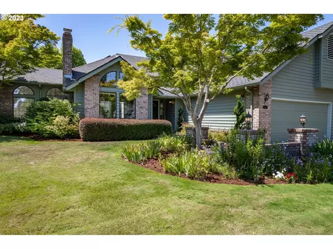 2084 Musket St, Eugene, OR 97408
