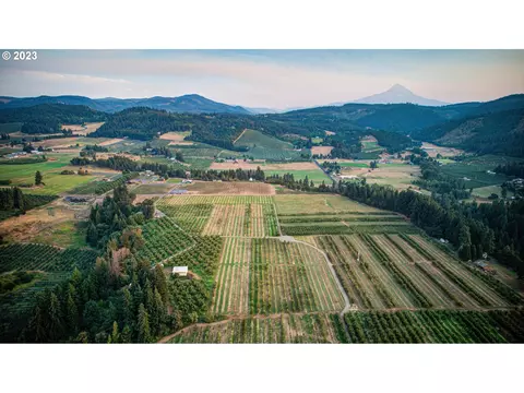 3868 Fletcher Dr, Hood River, OR 97031