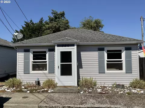 320 Avenue K, Seaside, OR 97138