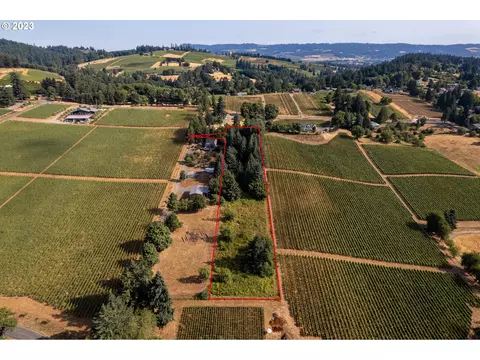 NE Warren Rd, Dundee, OR 97115