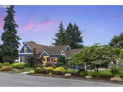 811 E 36th St, Vancouver, WA 98663