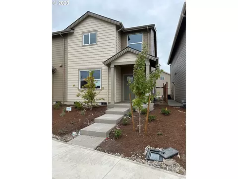 1828 SE Hankel St #6, Dallas, OR 97338