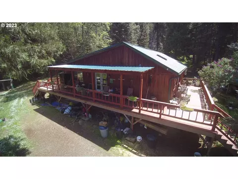 1151 Eakin Rd, Azalea, OR 97410