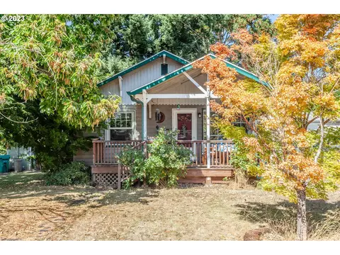 3731 SE Liebe St, Portland, OR 97202