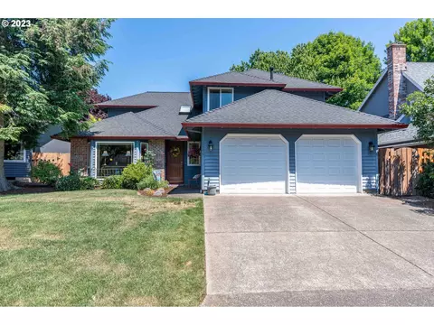 10599 SW River Dr, Tigard, OR 97224