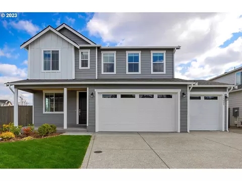 2063 NE Singer Ln, Estacada, OR 97023