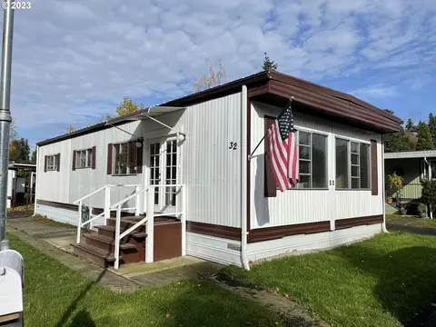 3203 SE Vineyard Rd #32, Milwaukie, OR 97267