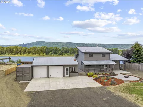 103 W Sunny Sands Rd, Cathlamet, WA 98612