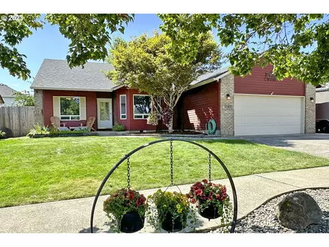 1787 SE 11th Ave, Canby, OR 97013